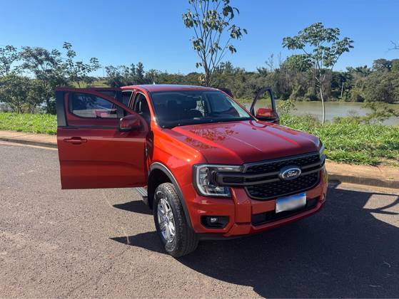 FORD RANGER 3.0 V6 TURBO DIESEL CD XLS 4X4 AUTOMÁTICO FORD RANGER 3.0 V6 TURBO DIESEL CD XLS 4X4 AUTOMÁTICO
